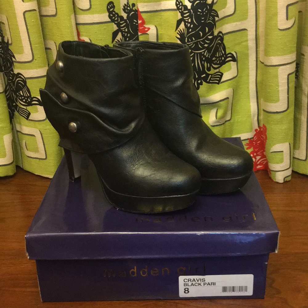 Madden Girl Cravis Black Booties